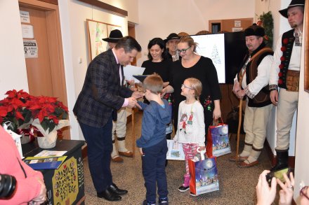 Wernisaż wystawy świątecznej